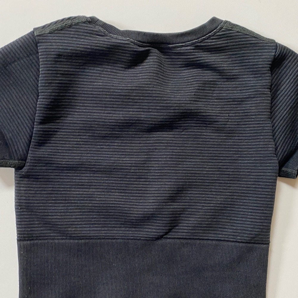 Baby Tee Offline by Aerie Womens XS Black Seamless Ribbed Short Sleeve Crop Top - Picture 4 of 8
